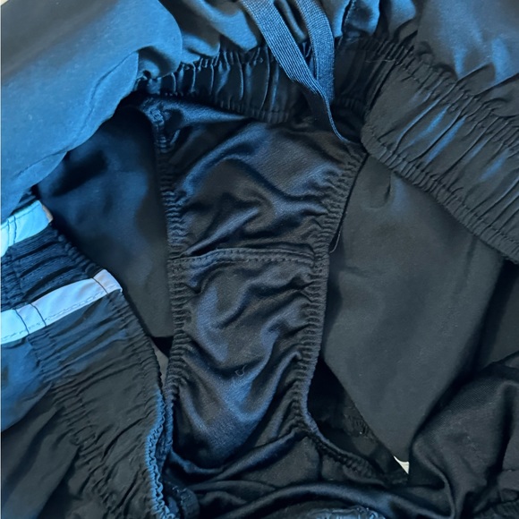 Black Nike shorts (Size small) - Picture 4 of 5